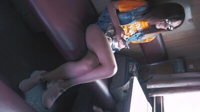 人人艹人人操-Lustful Eighteen Year old Bitch Sucked my Fat Cock in the Train